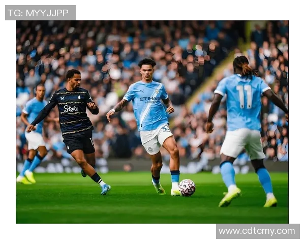 英超惊天逆转里昂6-2大胜巴黎圣日耳曼争议判罚引发全场热议