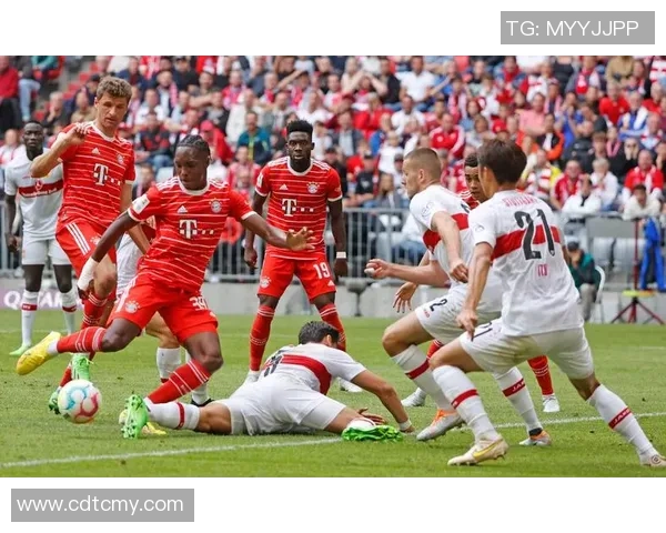 世界杯精彩对决拜仁与巴萨战成平局帽子戏法点燃全场激情