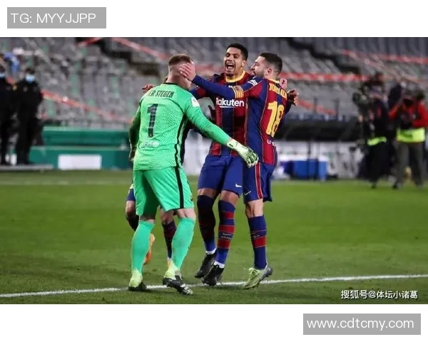 友谊赛精彩对决AC米兰与本菲卡战平后点球大战引发全场热烈反响