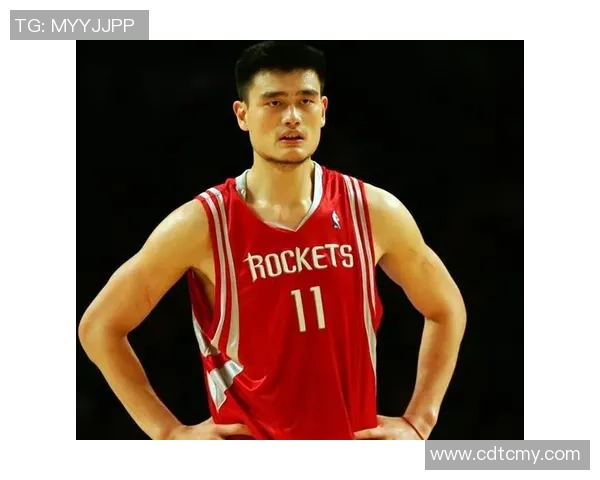 姚明带领球队崛起成为篮球巨星的传奇之路与辉煌成就