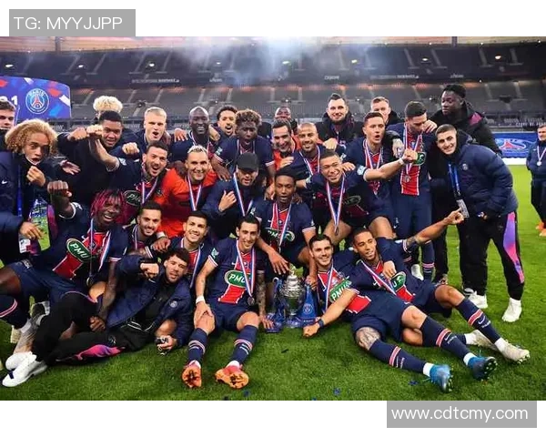 西甲激战热刺与巴黎圣日耳曼平局红牌事件引发全场热议与争议