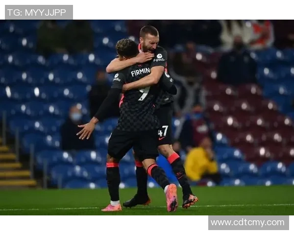 利物浦逆袭热刺6-2大胜神奇扑救成比赛转折点引发热议 利物浦逆袭热刺6-2大胜神奇扑救成比赛转折点引发热议