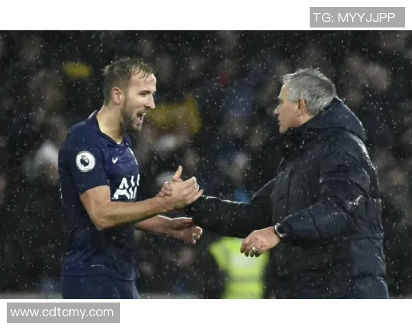 国王杯惊天冷门AC米兰狂胜热刺五球引发全场震撼 国王杯惊天冷门AC米兰狂胜热刺五球引发全场震撼