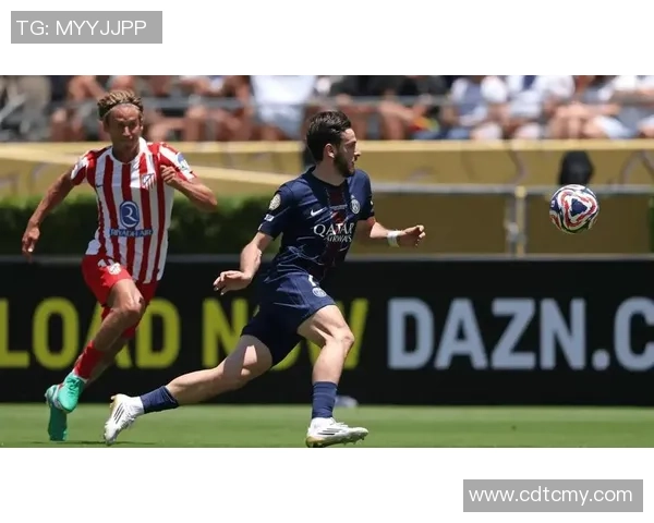 拜仁狂胜马竞四球大捷补时进球点燃全场激情解析