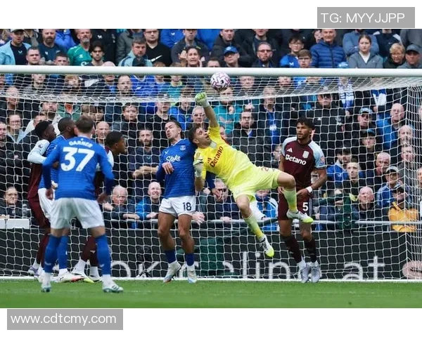 欧联杯波尔图逆袭国米红牌争议引发全场热议历史冷门再现