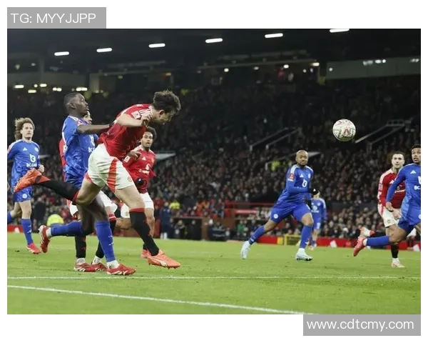 足总杯精彩对决巴黎圣日耳曼大胜里昂全场沸腾瞬间回顾