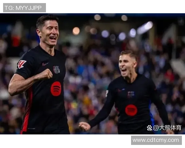 中超精彩对决里昂乌龙球绝杀皇马引发全场狂欢