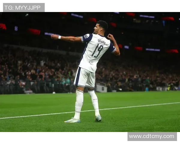 世界杯精彩对决热刺与马竞激战成平局神奇扑救引发全场欢呼