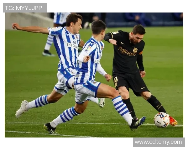 中超精彩对决本菲卡与拜仁激战成和绝杀瞬间引发全场热烈反响 中超精彩对决本菲卡与拜仁激战成和绝杀瞬间引发全场热烈反响