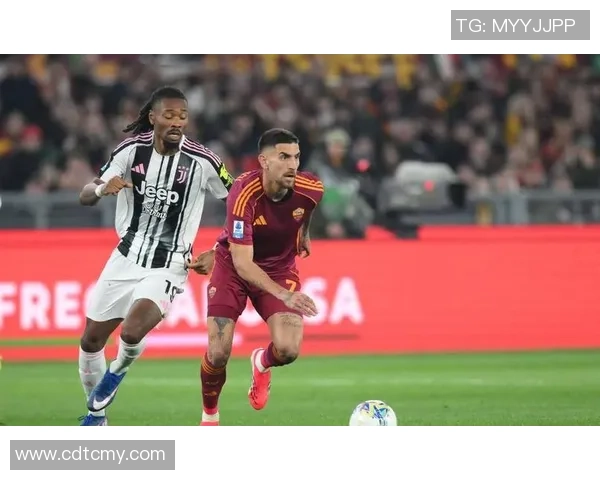 英超激战：AC米兰与那不勒斯战平绝杀瞬间引发全场狂欢点评