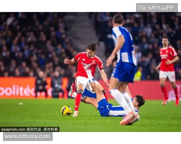 意甲大战：波尔图狂胜拜仁五球大捷战术解析引发全场热议